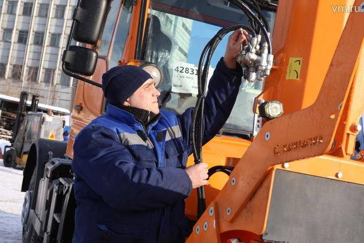 Более 11 тонн соли и песка использовали при уборке центра Петербурга