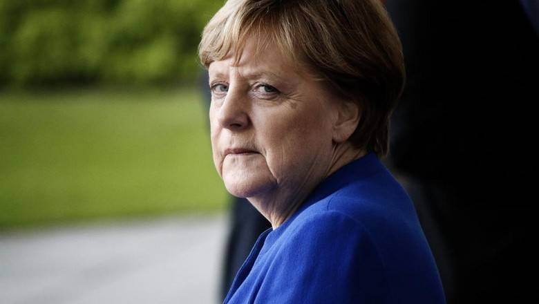 Канцлер Германии объяснила причину высылки российских дипломатов