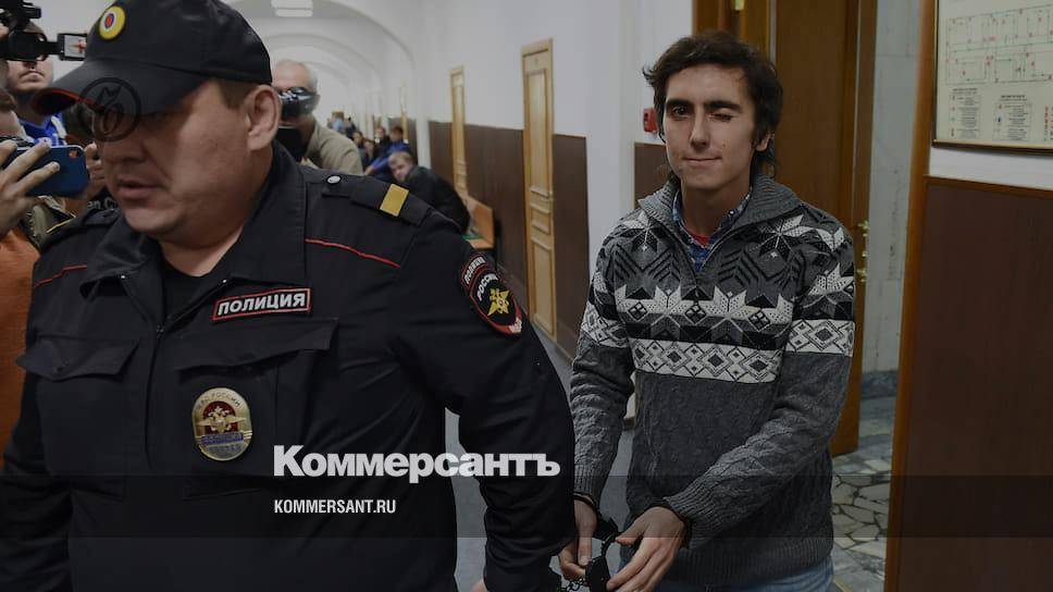 Обвинение просит для фигуранта «московского дела» Емельянова 4 года колонии