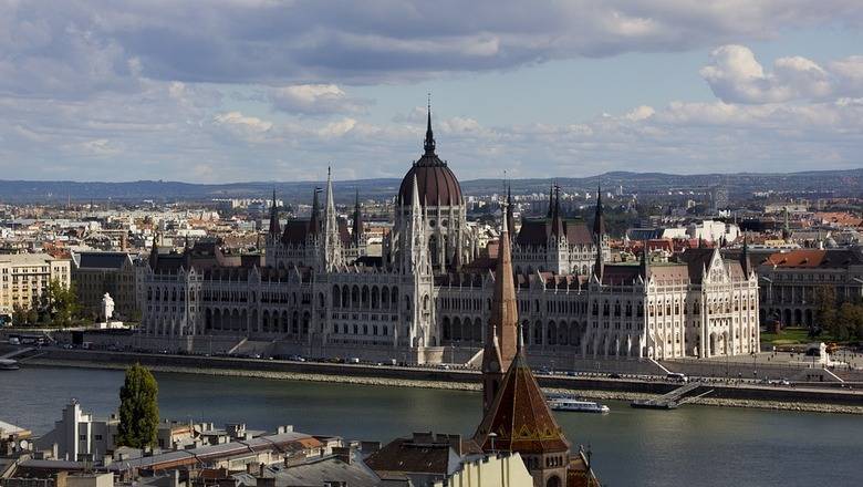 Венгрия пообещала блокировать вступление Украины в НАТО