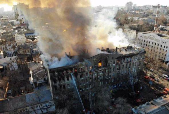 Пожар в колледже в Одессе: один человек погиб, 29 пострадали, 13 ищут