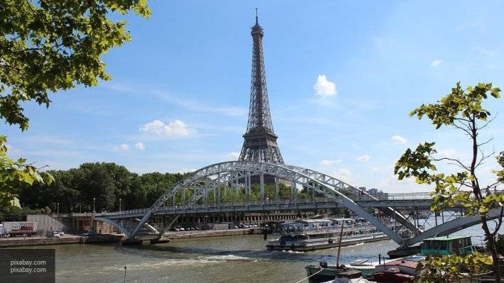 В центре Парижа автомобильные пробки превысили протяженность в 550 километров