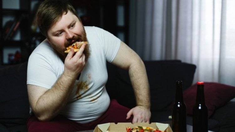 Доктор Мясников назвал опасный тип ожирения, который приводит к раку