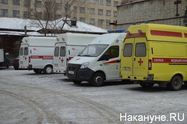 Свердловский Минздрав проверит больницу, где якобы стирают одноразовые простыни и возят продукты в машине с отходами из моргов