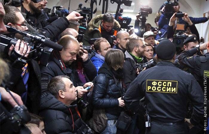 "Ведомости" узнали о предложении наказывать СМИ за "скандализацию правосудия"