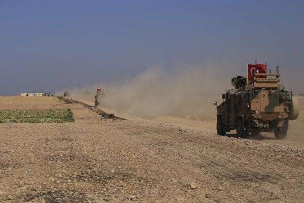 Турецкий конвой подорвался на севере Сирии — фото