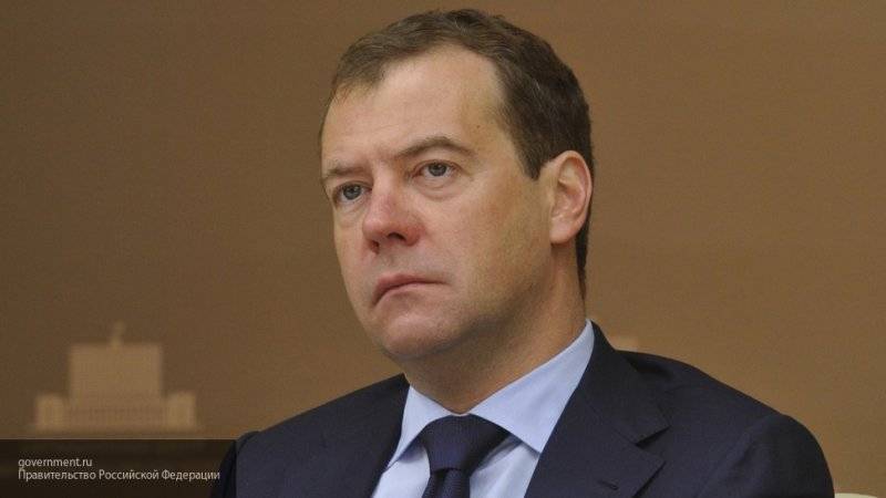 Медведев констатировал запас прочности российского ВВП по итогам года