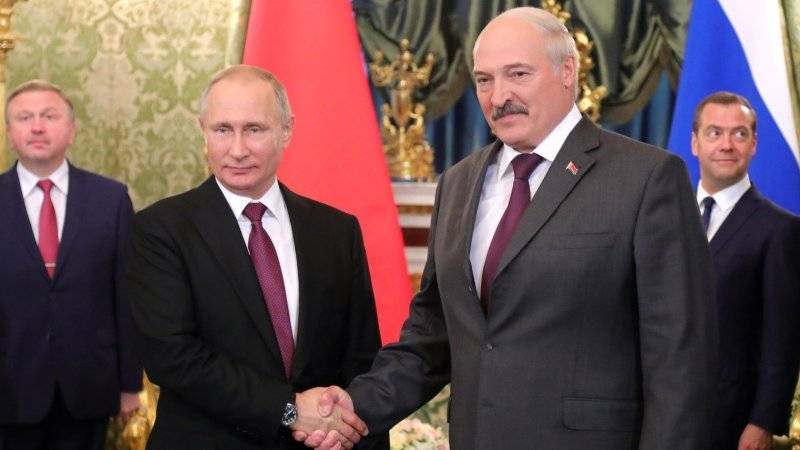Лукашенко заявил, что Белоруссия и РФ не ведут переговоры о едином парламенте