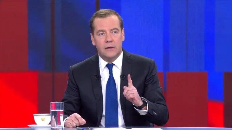 Медведев объяснил переход&nbsp;на адресный подход по льготам