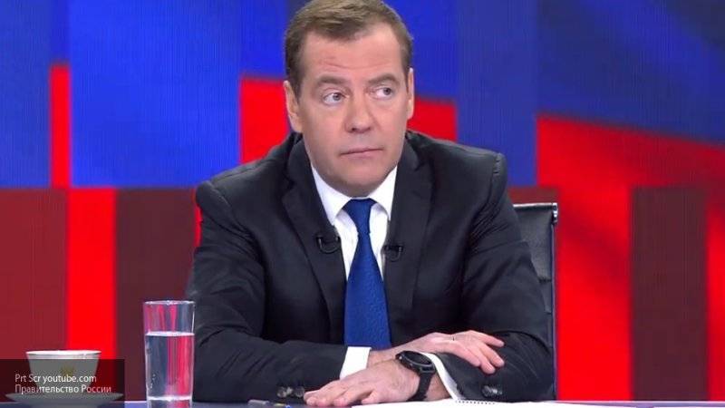 Медведев сравнил допинговые скандалы с "бесконечным антироссийским сериалом"