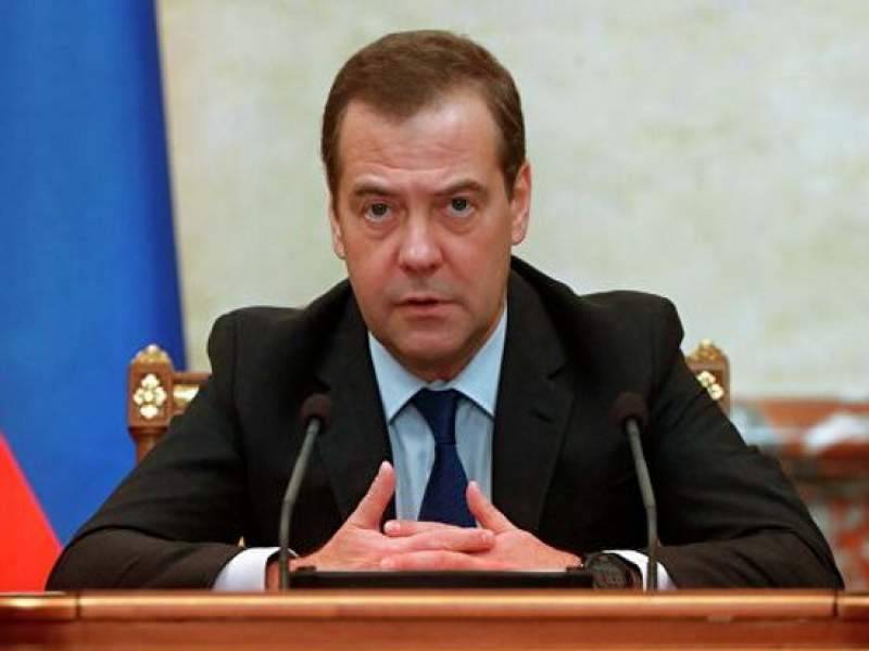 Медведев ответил на вопрос Ивлеевой о возможном запрете YouTube в России