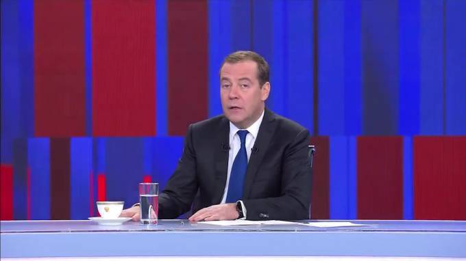 Медведев высказался насчет закона о домашнем насилии