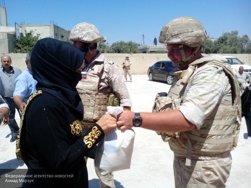 Теплые вещи и продукты жителям сирийского Даръа вручили российские военные