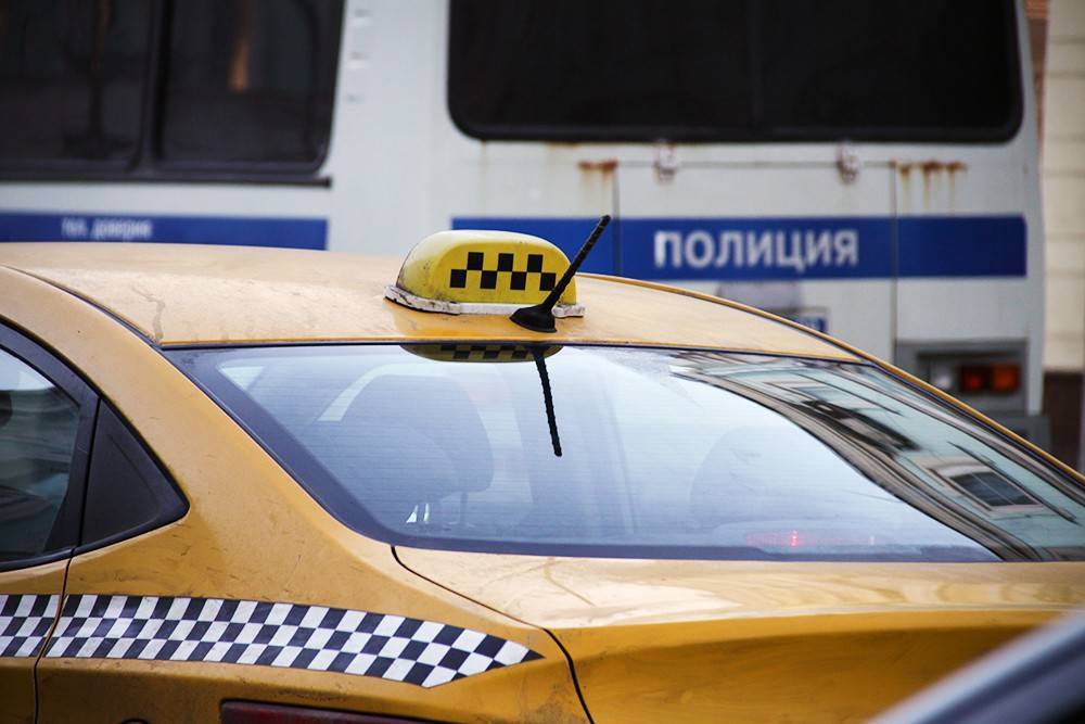 Подмосковного таксиста поймали с килограммом героина (видео)