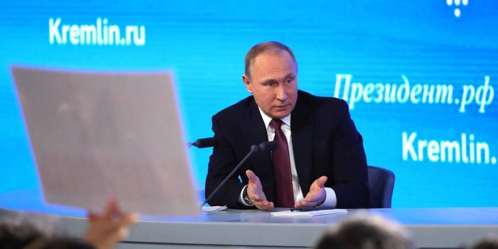 Путину презентовали систему мониторинга поступивших на "Прямую линию" обращений