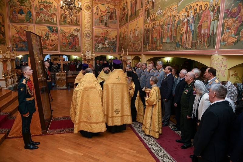 Военные историки Минобороны приняли участие в освящении иконы Архангела Михаила