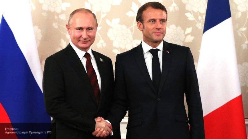 Французский журналист предрек большие перемены в отношениях России и Франции