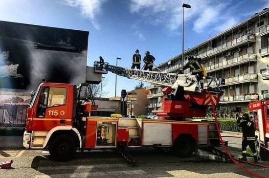 СМИ: в Афинах загорелась гостиница