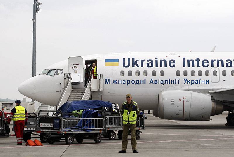 Украинская Рада призвала возобновить авиасообщение с Россией