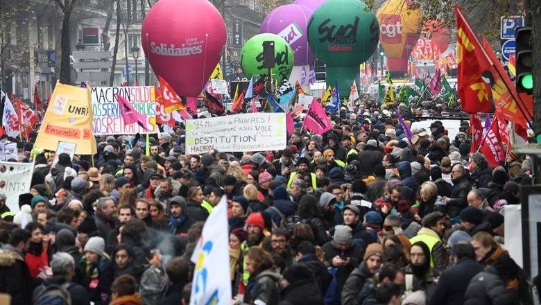 Во Франции приняли участие в протестах полтора миллиона человек
