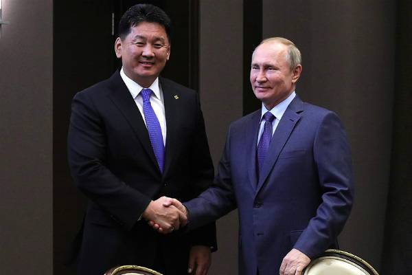 Путин поручил изучить возможность строительства газопровода в Китай через Монголию