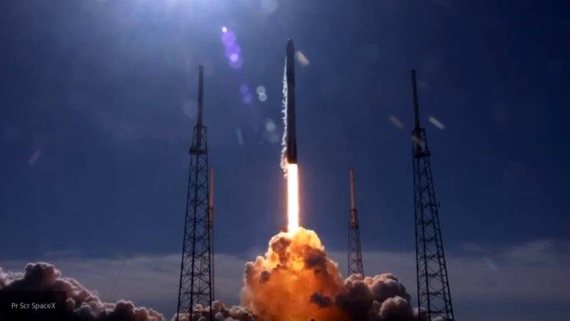 Ракета Falcon 9 с кораблем Dragon успешно запущена к МКС