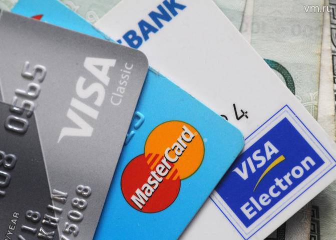 Сбербанк назвал самые популярные схемы мошенников для кражи денег с карт