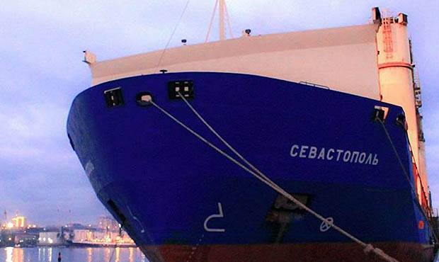 Власти Сингапура арестовали попавшее под санкции США российское судно «Севастополь»