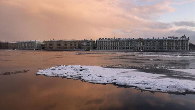 Петербуржцы делятся снимками согретого Гольфстримом города