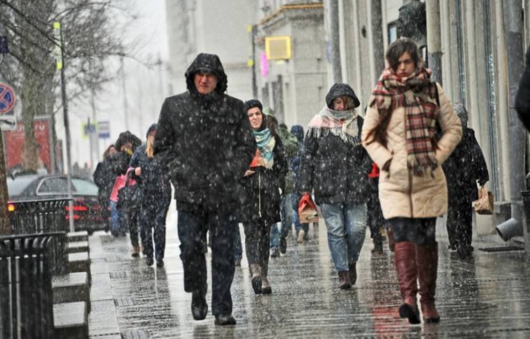 Синоптики пообещали москвичам гололёд и мокрый снег