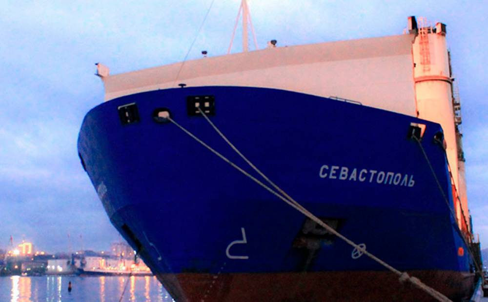 В Сингапуре арестовали российское судно, попавшее под санкции США