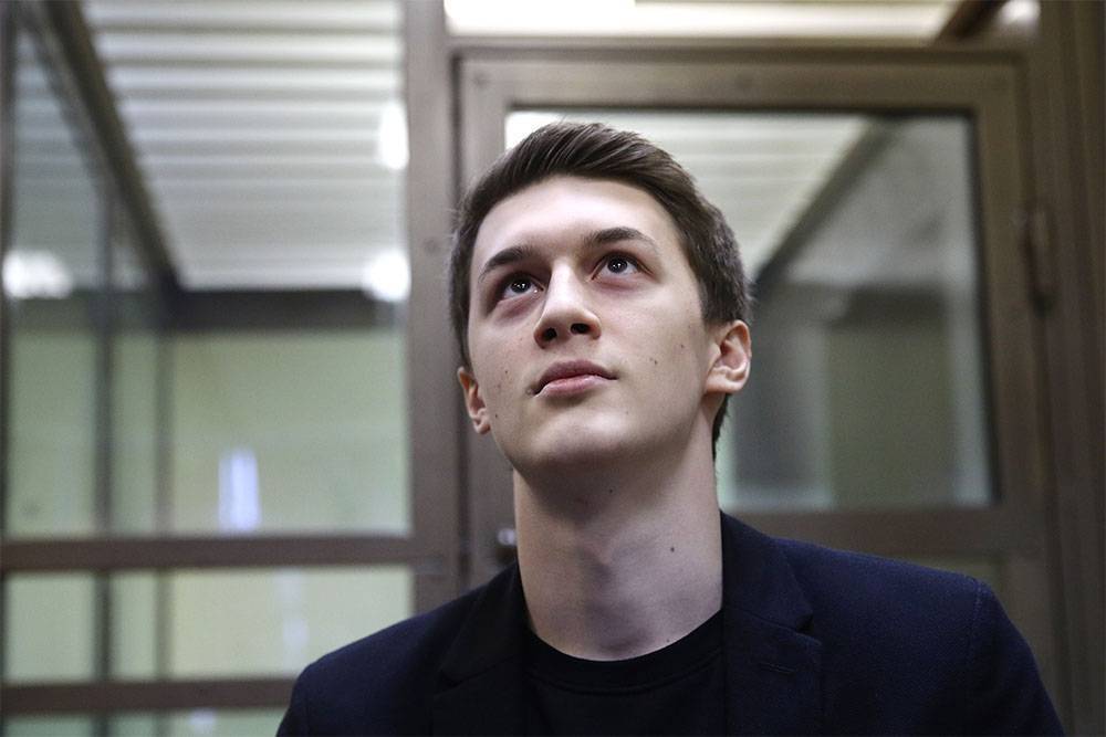 Суд в Москве приговорил Егора Жукова к условному сроку