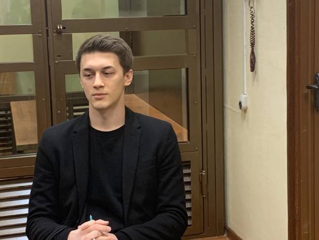 Суд приговорил студента Жукова к трем годам условно за экстремизм