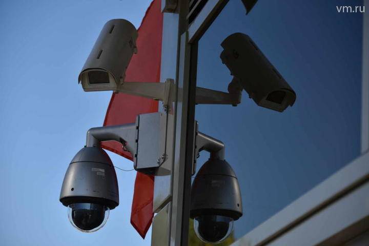 Фиксирующие нарушения водителей камеры появились на шести перекрестках Москвы