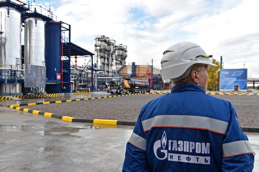 Киев заявил о взыскании с "Газпрома" 2 миллиардов долларов