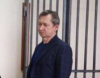 Гособвинение допросило в суде экс-мэра Сургута по «песочному делу»