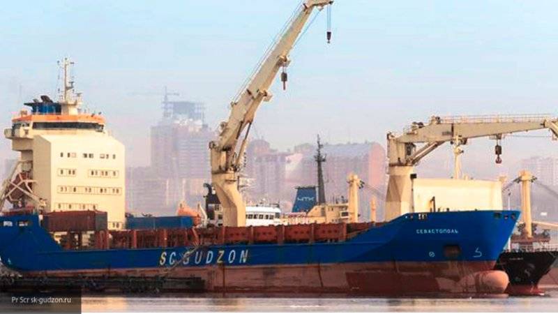 Посольство РФ в Сингапуре прокомментировало инцидент с арестом судна "Севастополь"
