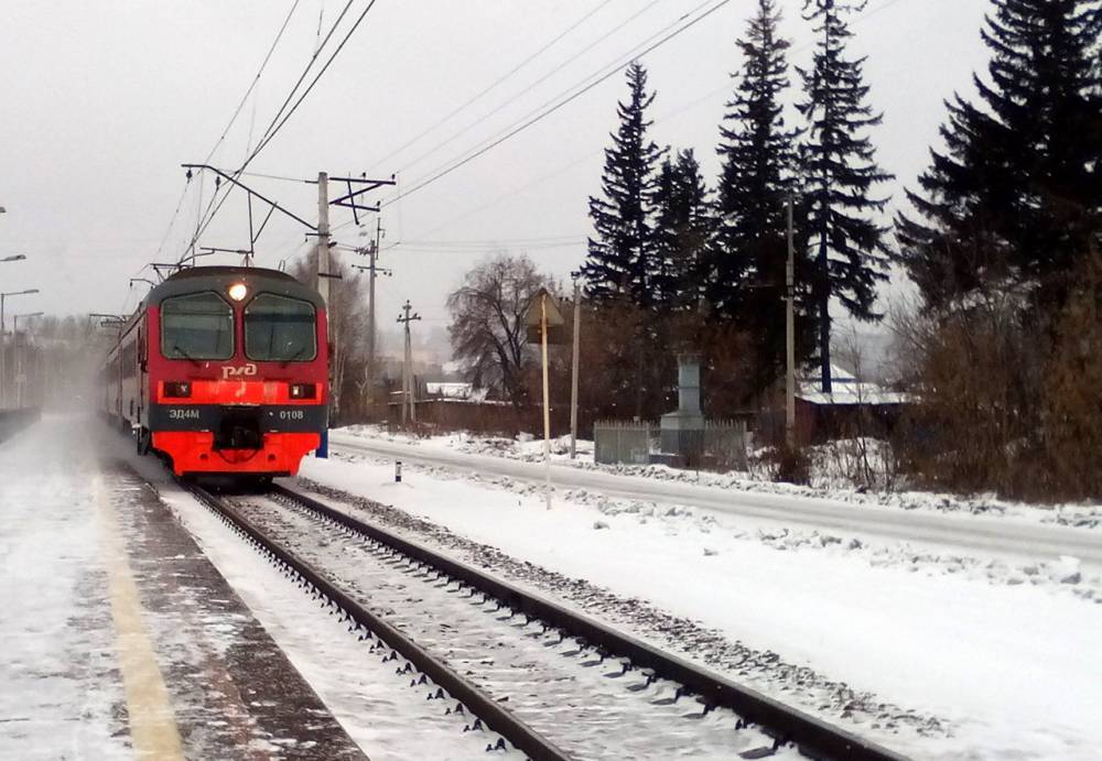 В Кузбассе изменят расписание движения пригородных поездов