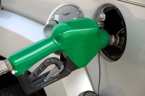 Эксперт рассказал, повысятся ли цены на бензин