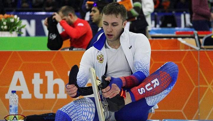 Конькобежец Муштаков взял золото на этапе Кубка мира в Казахстане