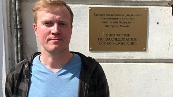СК снял обвинения с фигуранта дела о московских протестах Сергея Фомина
