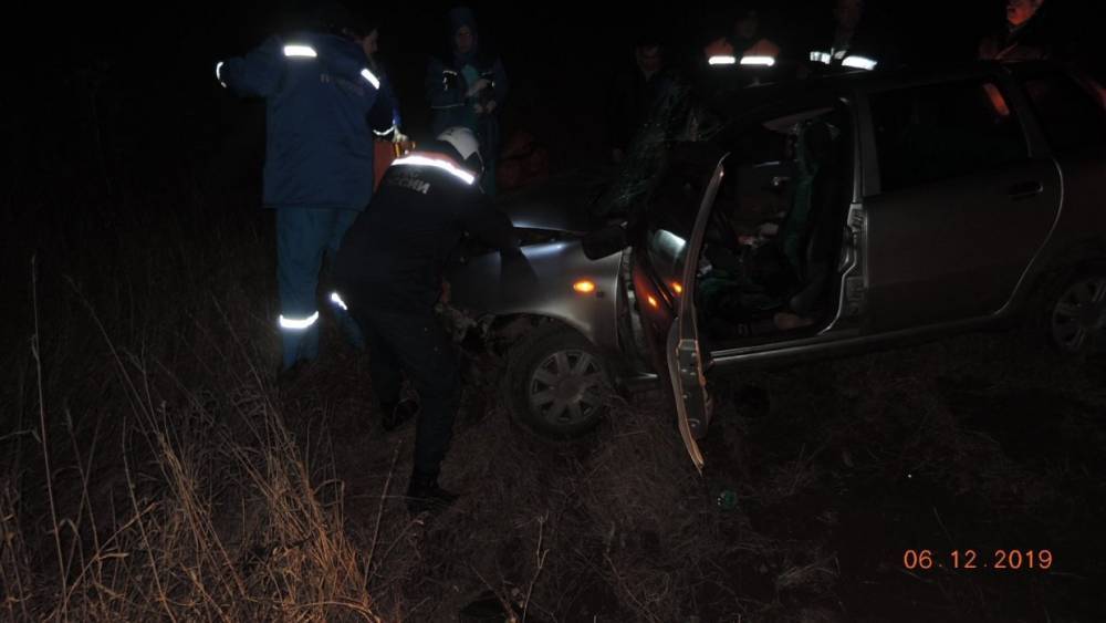 Возле деревни Хотицы в автомобильной аварии погибла 43-летняя женщина