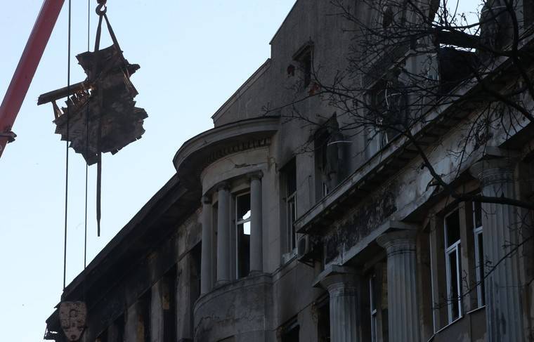 Под завалами горевшего колледжа в Одессе нашли тело ещё одного погибшего