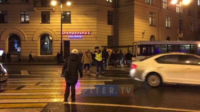 Обманутых дольщиков задержали во время пикета на Суворовском