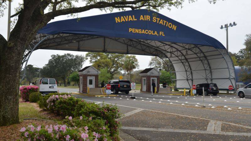 Стрельбу на авиабазе ВМС во Флориде устроил стажер из Саудовской Аравии