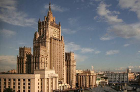 Россия пообещала не оставить расширение санкций США без ответа