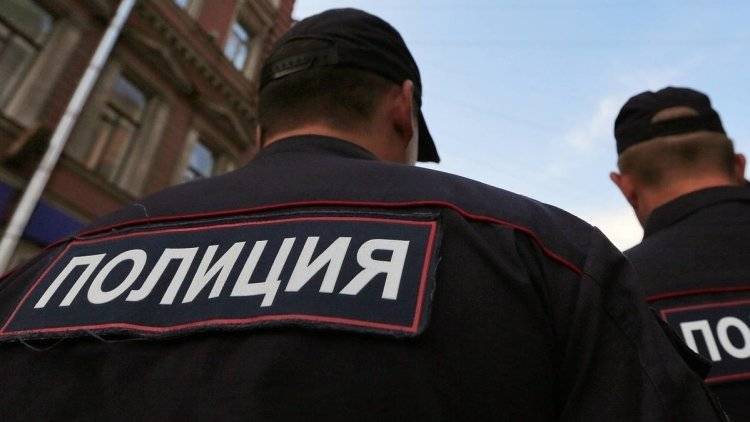 Полиция проверяет информацию о стрельбе в кафе на Таганской улице в Москве