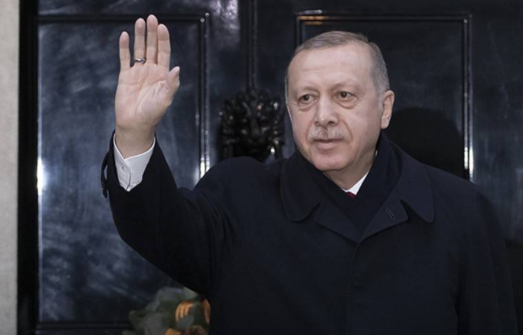Эрдоган получил приглашение на парад Победы
