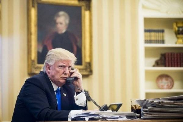 Трамп опроверг данные CNN, заявившем о наличии у него личного телефона