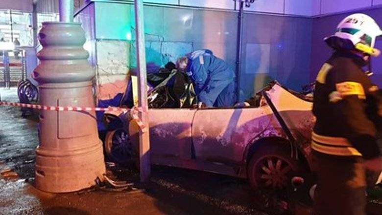 В Москве три человека погибли в автомобильной аварии у станции МЦК "Окружная"